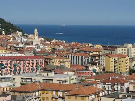 Image of Oneglia Image of Oneglia