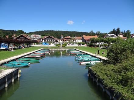 Imagen de Saint-Point-Lac Imagen de Saint-Point-Lac