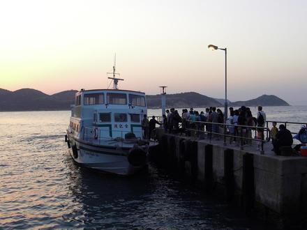 Image of Mo Tat