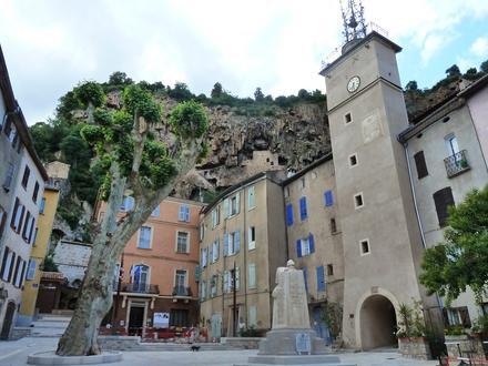 Image of Cotignac Image of Cotignac