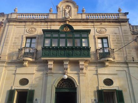 Bild von Luqa Bild von Luqa