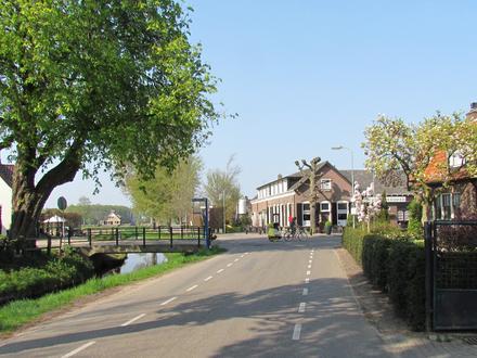 Gambar Voorst Gambar Voorst