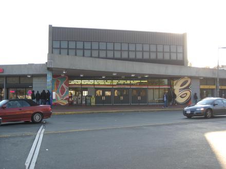 Image of Roxbury Crossing (MBTA station) Image of Roxbury Crossing (MBTA station)