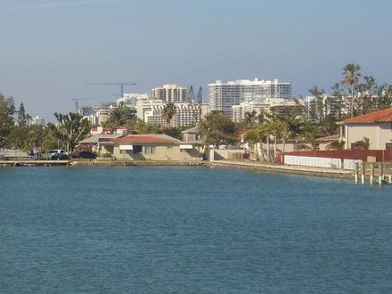 Imatge de Surfside