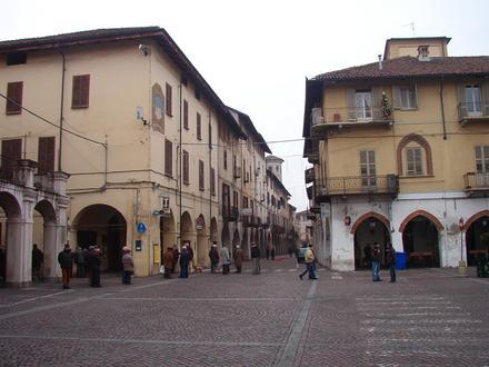 Zdjęcie dla: Carmagnola
