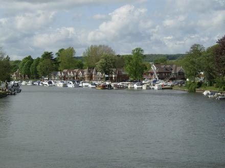 Image of Bourne End, Buckinghamshire Image of Bourne End, Buckinghamshire