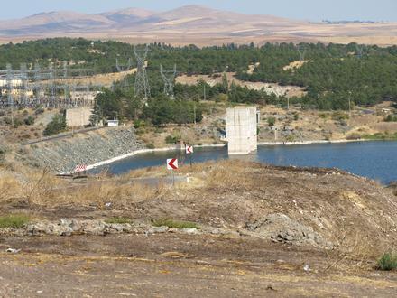 Bild von Hirfanlı-Talsperre Bild von Hirfanlı-Talsperre