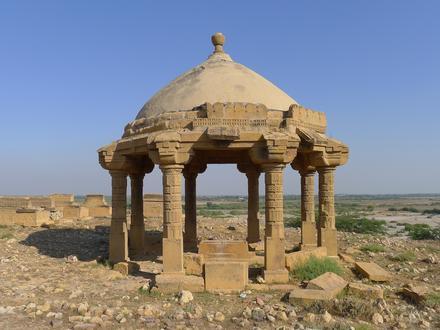 Makli Tepe Resmi Makli Tepe Resmi