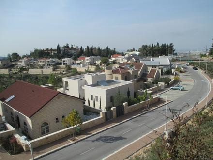 Image of Neve Ilan Image of Neve Ilan