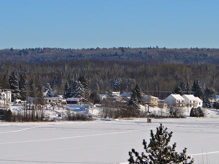 Image of Lac-Saint-Paul, Quebec