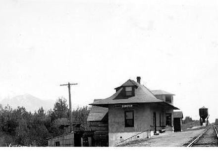 Image of Dunster, British Columbia Image of Dunster, British Columbia