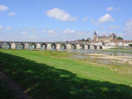 Image of Gien Image of Gien